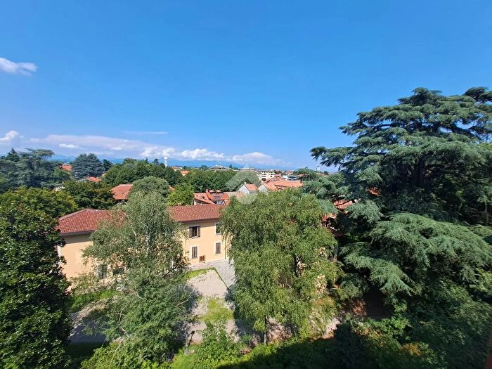 Appartamento bilocale in vendita in Via Monsignor Cavezzali, Concorezzo