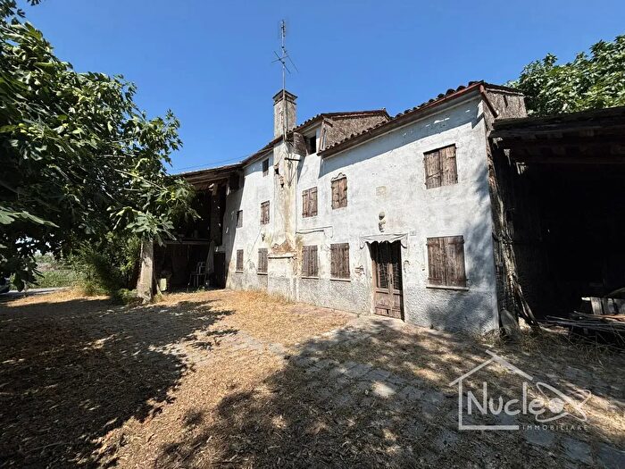 Casa con 5 locali in vendita in Sant'Elena