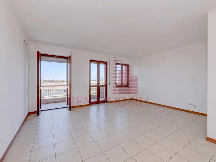 Appartamento trilocale in vendita in Via Bruto Poggiani, Verona