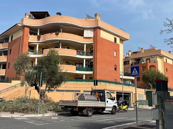 Appartamento trilocale in vendita in Via Luigi Pirandello, Guidonia Montecelio