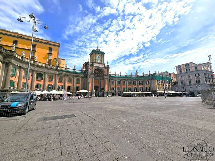 Appartamento monolocale in affitto in Piazza Dante, Centro Storico, Napoli