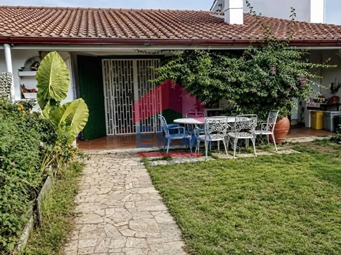 Casa trilocale in vendita in Viale Tevere, Ardea