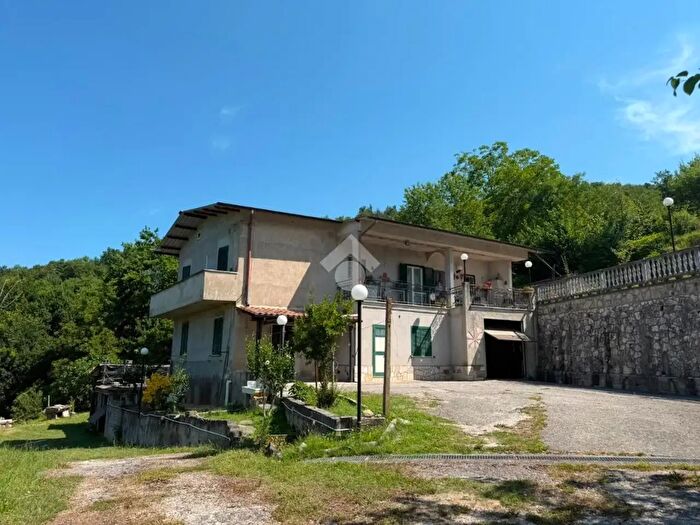 Appartamento con 5 locali in vendita in Contrada Nocchitella, Subiaco