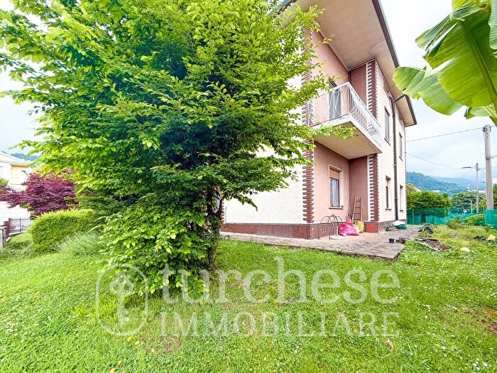 Appartamento trilocale in vendita in Via Borgosale, Ranica
