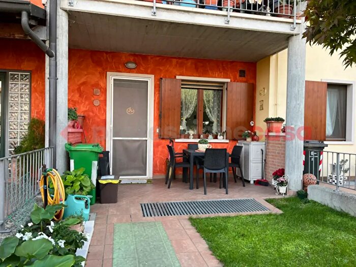 Appartamento trilocale in vendita in Vigasio