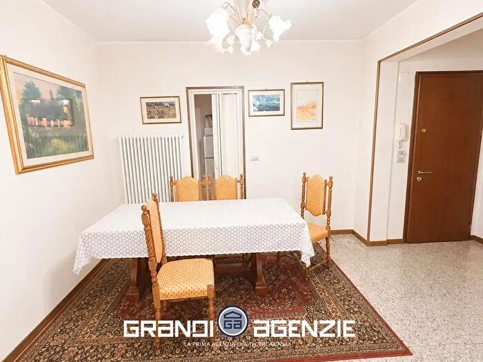 Appartamento trilocale in vendita in Via Sicilia, Treviso
