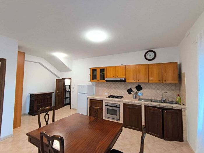 Appartamento trilocale in affitto in Via della Fontana Morta, Cesano, Roma