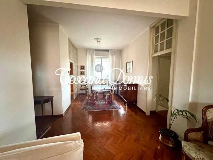 Appartamento con 5 locali in vendita in Irro Maria Gabrielli, Siena