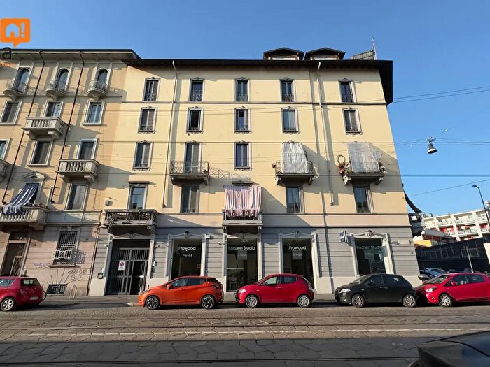 Appartamento quadrilocale in vendita in Via Leoncavallo, Milano