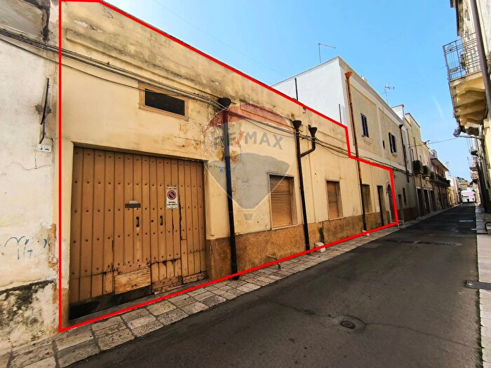 Casa con 5 locali in vendita in Via Borgo Antico, Mesagne