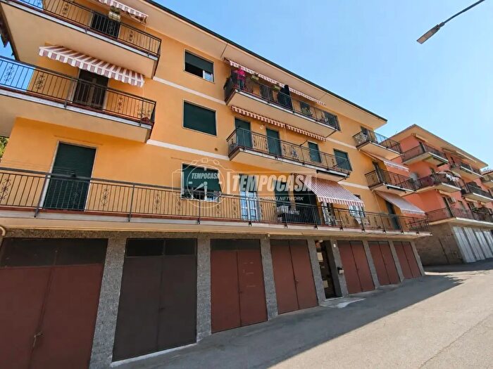 Appartamento trilocale in vendita in Via Giovanni Crestani, Biella