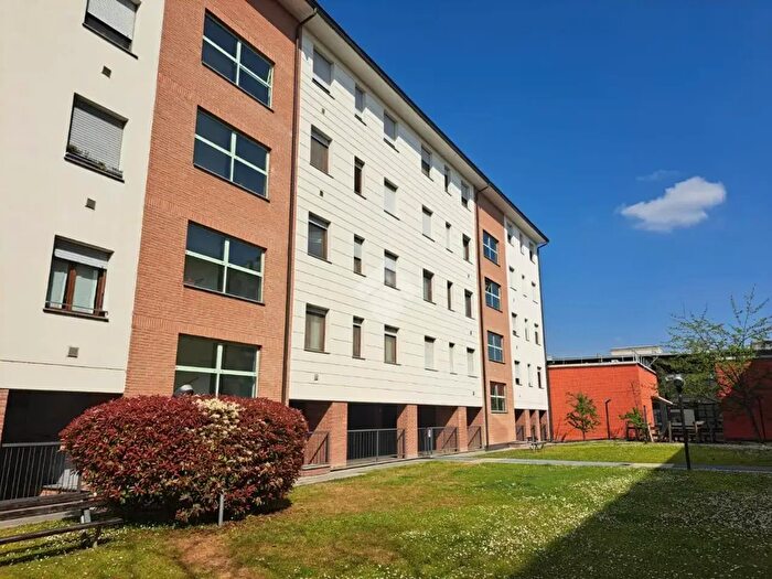 Appartamento quadrilocale in vendita in Via Camillo Campari, Pavia