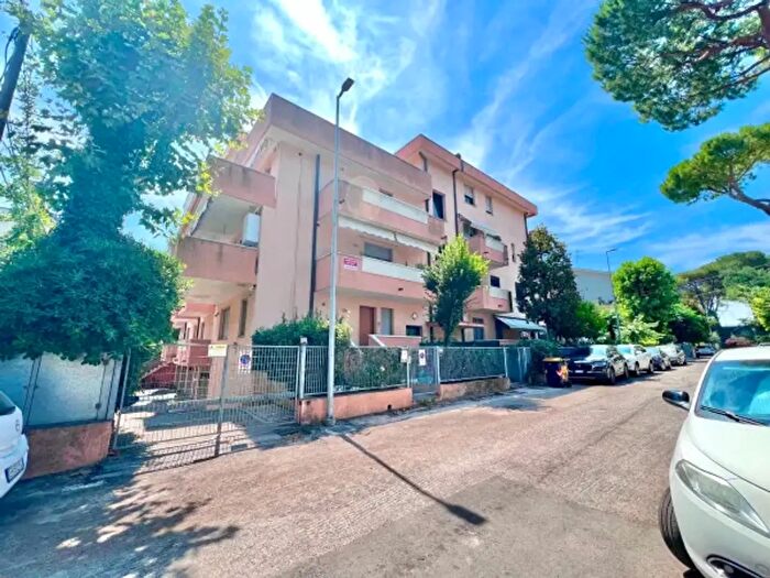 Appartamento con 5 locali in vendita in Viale Giovanni Maria Damiani, Riccione