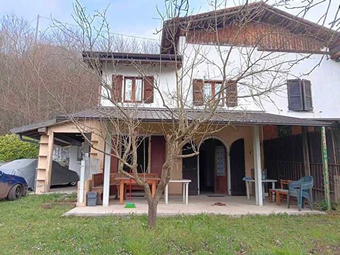 Appartamento trilocale in affitto in Via Nuova, Gazzane, Preseglie