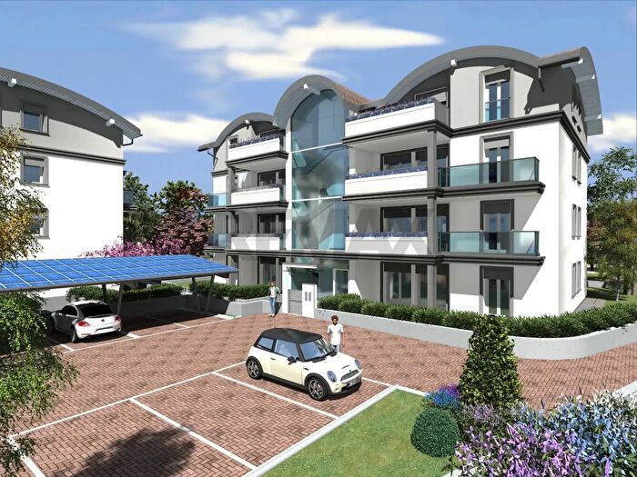 Appartamento trilocale in vendita in Via Privata del Parco, Somma Lombardo