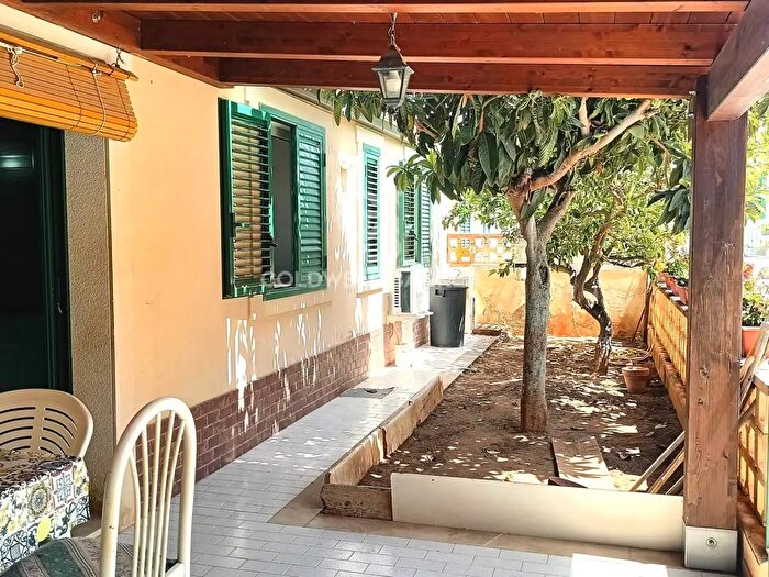 Casa trilocale in vendita in Via Savona, Scicli