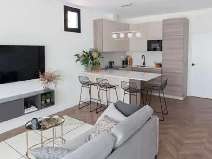 Appartamento trilocale in vendita in Via Ugo De Carolis, Roma