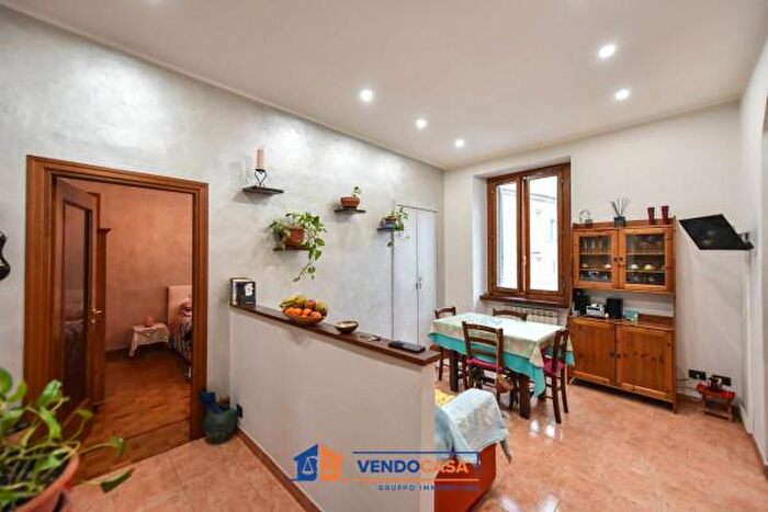 Appartamento trilocale in vendita in Via Gaspare Saccarelli, Torino