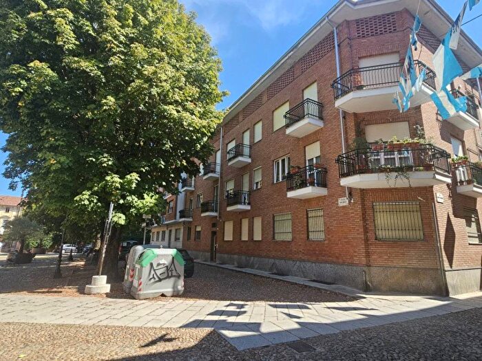 Appartamento trilocale in affitto in PIAZZA CATTEDRALE, Centro Storico, Asti