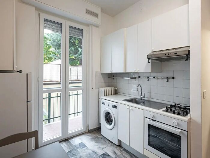 Appartamento monolocale in affitto in Via Lorenteggio, Milano