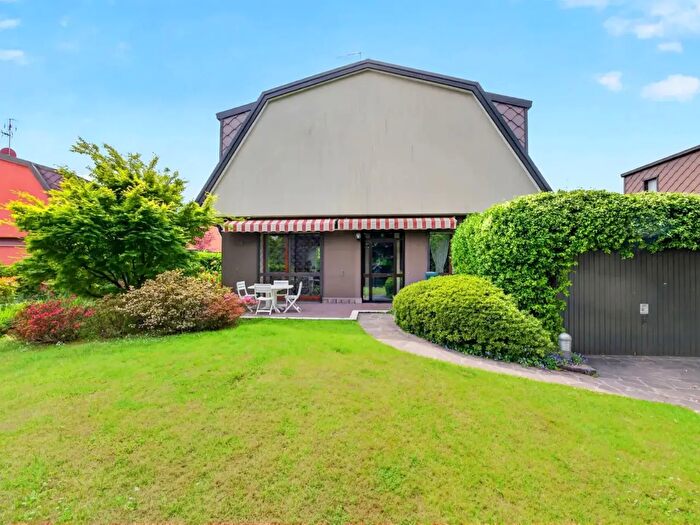 Casa con 5 locali in vendita in Via Campo Gallo, Arese