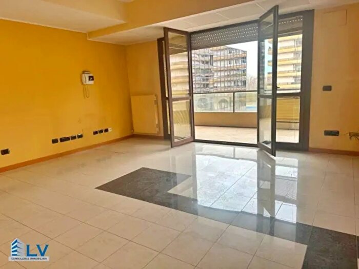Appartamento con 6 locali in vendita in Via Marcello Mastroianni, Frosinone