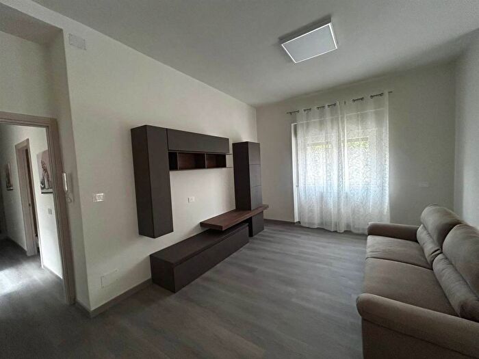 Appartamento quadrilocale in affitto in Viale Della Regione, Centro, Caltanissetta