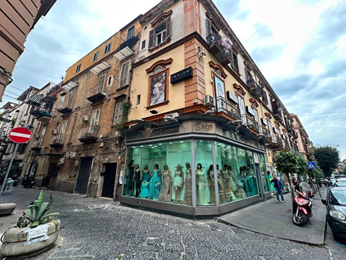 Appartamento quadrilocale in affitto in Vico Tutti I Santi, Arenaccia, Napoli