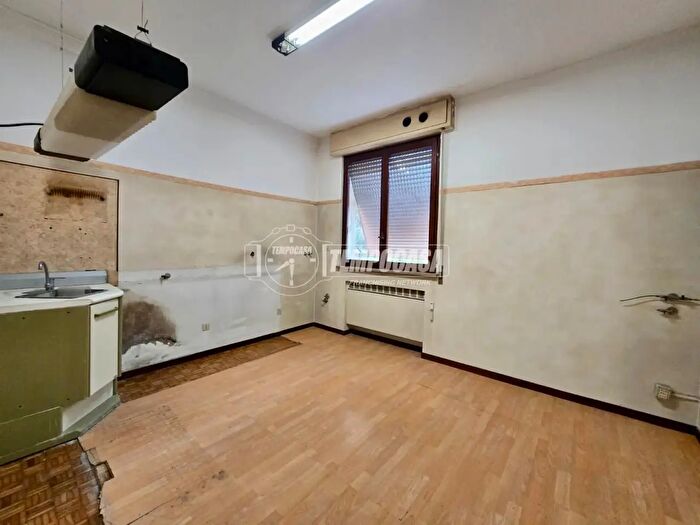 Appartamento quadrilocale in vendita in Viale Timavo, Reggio Emilia