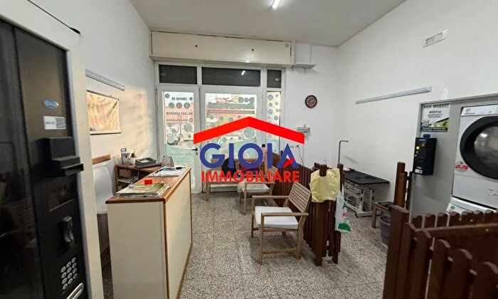 Appartamento in vendita in Piazza GFalcone Mondragone Campania, Mondragone