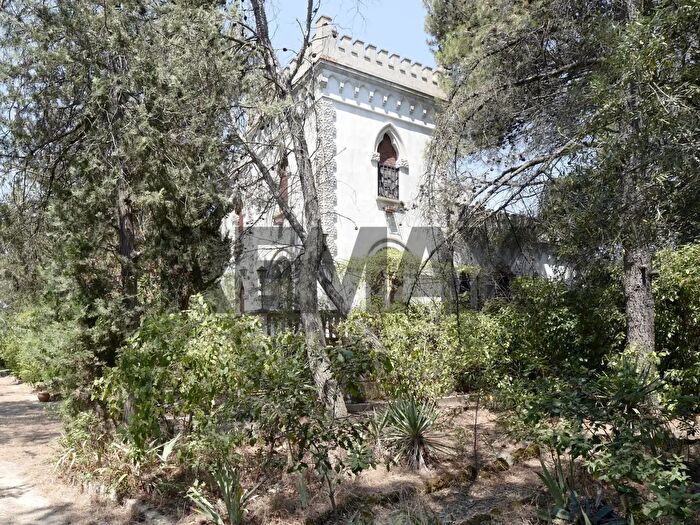 Casa con 11 locali in vendita in Strada Vicinale Vecchia Matera Snc, Gioia Del Colle