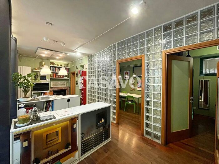 Appartamento trilocale in vendita in Via Arnolfo a, Firenze