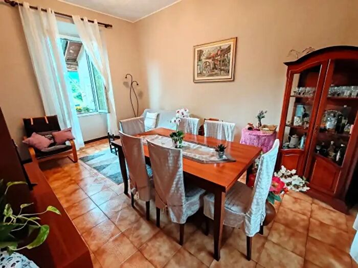 Appartamento trilocale in vendita in Via Olanda, Verbania