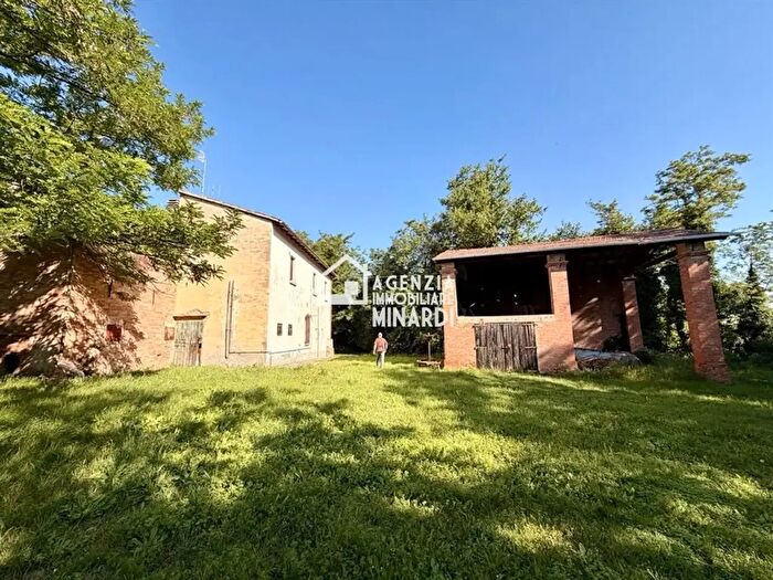 Casa con 6 locali in vendita in Via Canaletta, Faenza