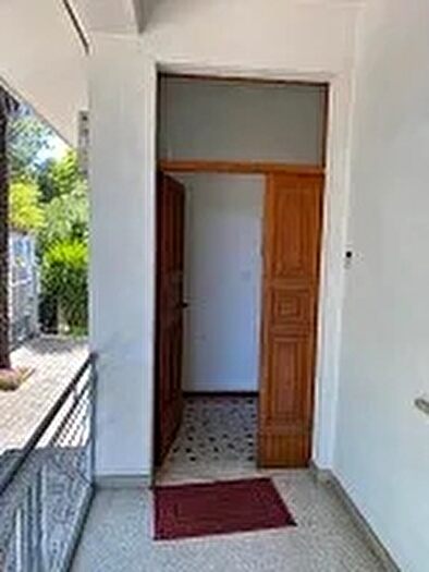 Casa con 8 locali in vendita in Chieti