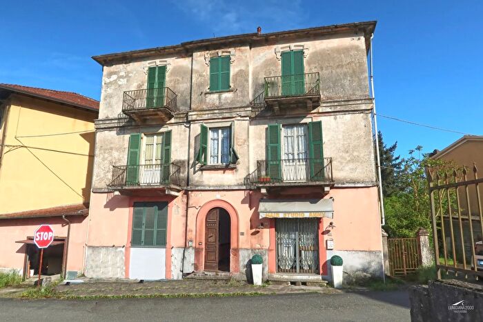 Appartamento con 7 locali in vendita in Mulazzo
