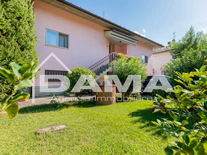 Casa con 5 locali in vendita in Via Due Giugno, Civitella Di Romagna