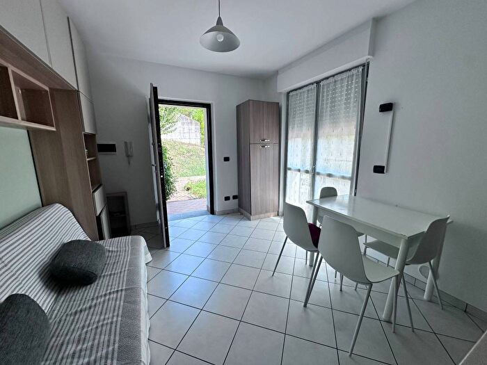 Appartamento bilocale in affitto in Via Settembre, Borgonovo, Neive