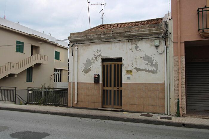 Appartamento bilocale in vendita in Via Nazionale, Villafranca Tirrena