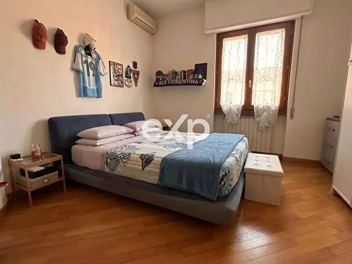 Appartamento trilocale in vendita in Via Giampaolo Orsini, Firenze