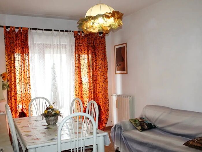 Appartamento bilocale in vendita in Via Cisa Sud, Santo Stefano Di Magra