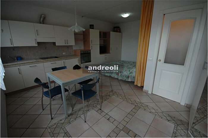 Appartamento monolocale in vendita in Jesi