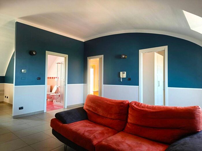Appartamento quadrilocale in affitto in Corso Novembre, Centro, Cuneo