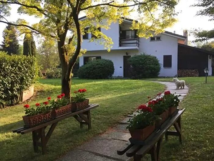 Casa con 7 locali in vendita in Strada Pianassa, Cantalupa