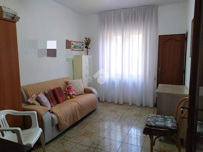 Appartamento trilocale in vendita in Piazza Giovanni XXIII, Foggia