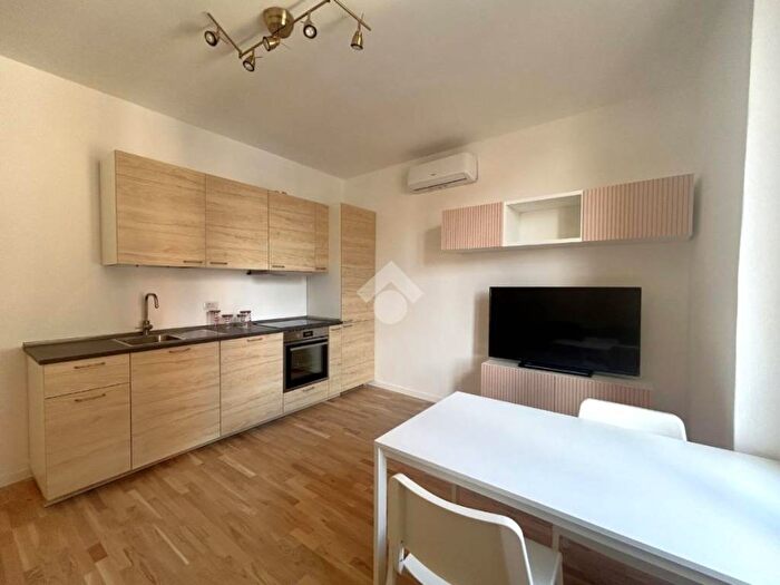 Appartamento monolocale in affitto in Via Sibari, Vigentino Fatima, Milano