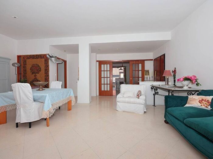 Appartamento con 5 locali in affitto in Via Onofrio di Giordano della Cava, Centro, Cava de Tirreni