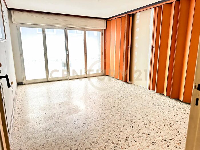 Appartamento trilocale in vendita in Acireale