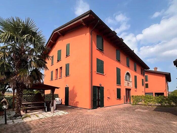 Appartamento quadrilocale in vendita in Reggio nell'Emilia
