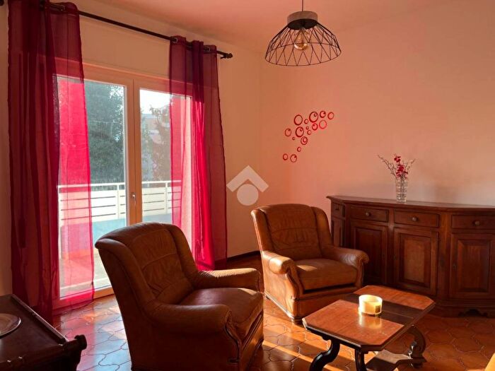 Appartamento trilocale in affitto in Via Pasqualigo, Carpenedo Bissuola, Venezia